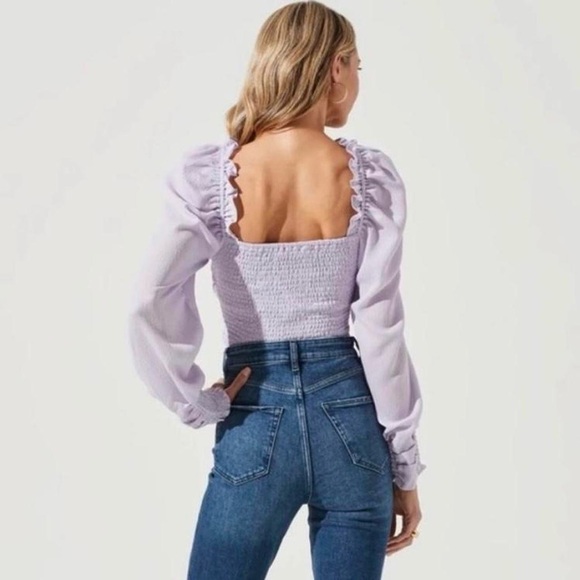 ASTR The Label Ruched Top - Picture 2 of 6